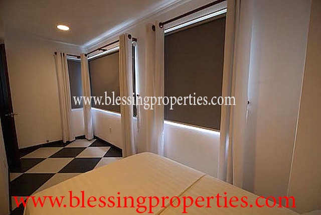 Brand New Serviced Apartment in District 01 Near Diamond Plaza