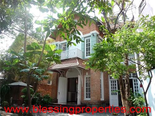 Villa H628 - villa for rent in dist 3, HCM city