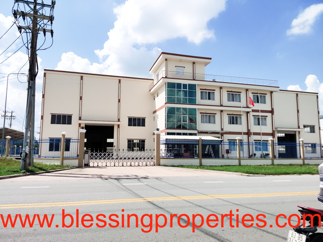 Band New  Factory  For  Lease  Inside  Industrial  Park  in  Vietnam